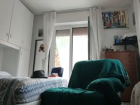 Živý XXX chat Calabriggia