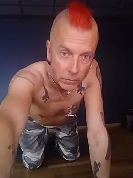 Chat +18 de SHARPSkinhead ao vivo