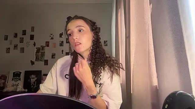 MerilynPlenty Chat XXX in diretta