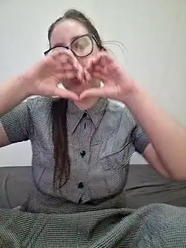 Sarah459 live XXX chat