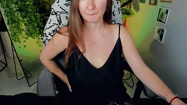 Golden_Dragon live XXX chat