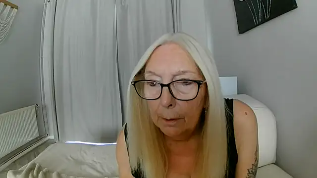 Chanel-56 Live XXX-Chat