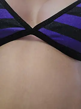 Pretty_roxxyy Live XXX Chat