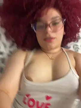 دردشة Leyah__ الجنسية المباشرة