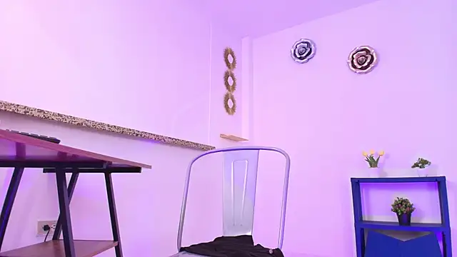 Maya369's Live XXX Chat
