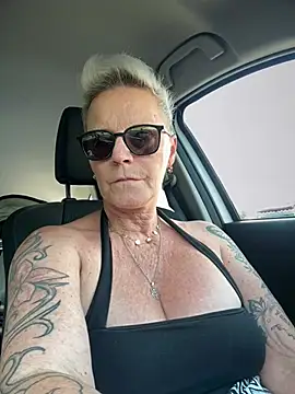 German_Milf Chat XXX live
