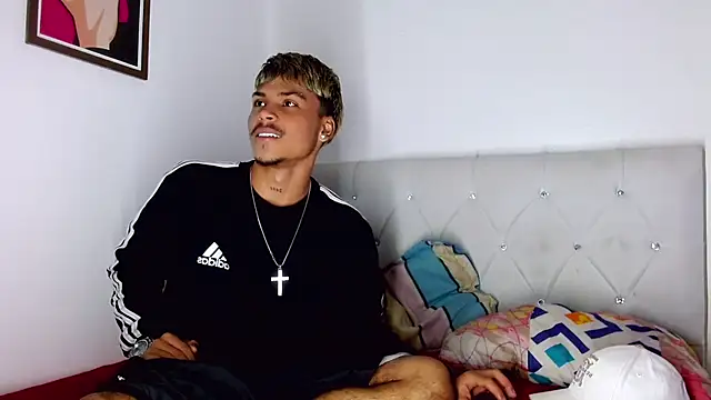 Angel_foxc13's Live XXX Chat