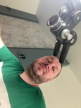 XXX chat uživo modela DorianJeday
