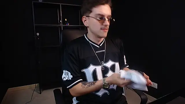 FelixStarkk: απευθείας συνομιλία ΧΧΧ