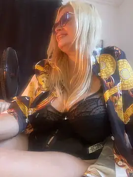 Chat +18 de DivaVonTease ao vivo