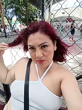 Chatroom XXX en direct de Agata_Traviesa