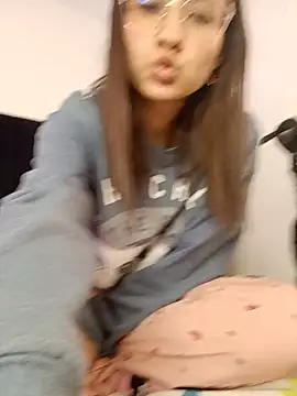 JustVeroo's Live XXX Chat