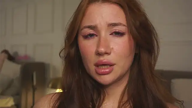 دردشة MeganStrane الجنسية المباشرة