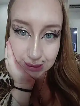 ElonaFox's Live XXX Chat
