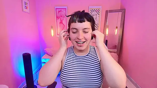 _sofia_smth_xx's Live XXX Chat