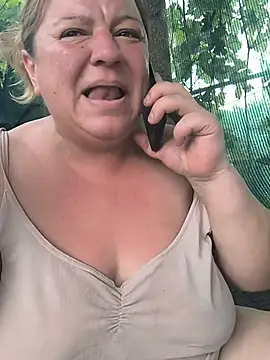 jusichka's Live XXX Chat