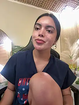 TS-SimplyTheBest's Live XXX Chat