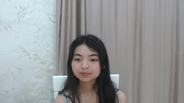 Živá chatovací místnost Shy_Kira