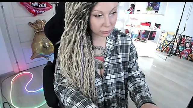 HoneySallyMoore's Live XXX Chat