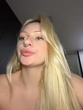 DayaFoxy Chat XXX in diretta