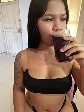 Chat XXX en directo de kiaradolls