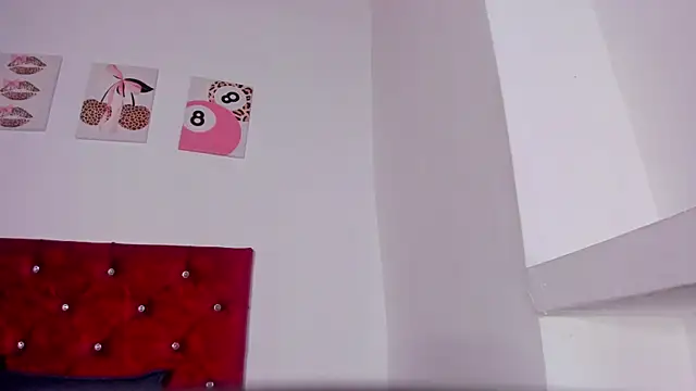 Isabella_Moon9: απευθείας συνομιλία ΧΧΧ