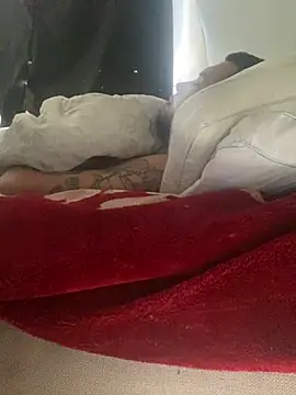 Czat XXX na żywo – GusanoDelicioso