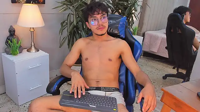 kai_storn Chat XXX in diretta