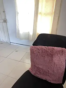 Chat XXX ao vivo de kiaradolls