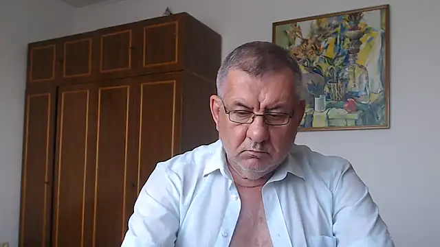 machomale3 Adlı Modelin Canlı XXX Sohbeti