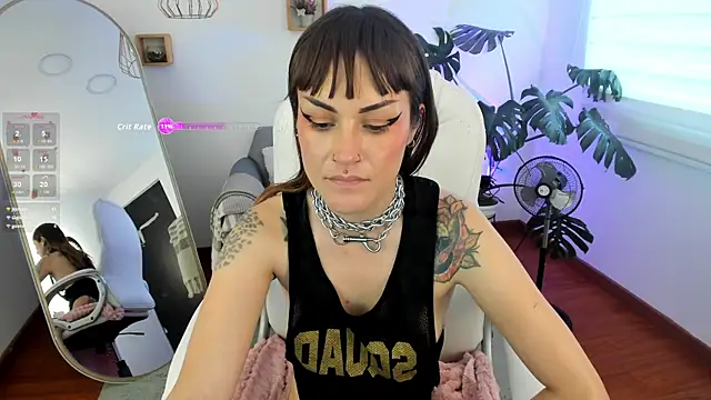 Kim_Jeins666_ Chat XXX in diretta