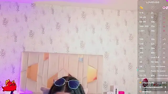 MARIANA_TAY1's Live XXX Chat