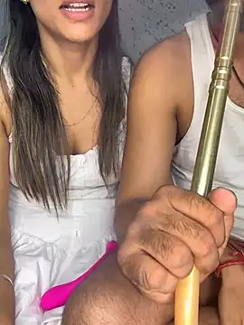 Romantic_couple69's Live Chat Room