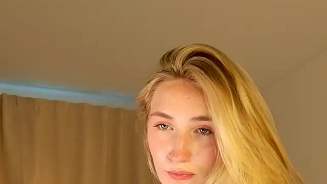 bella__rose Adlı Modelin Canlı XXX Sohbeti