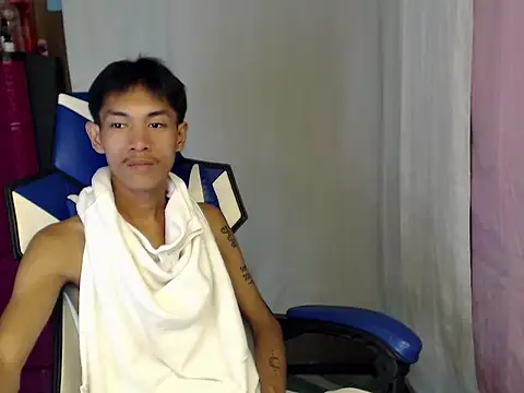 XXX chat uživo modela riks_tyler