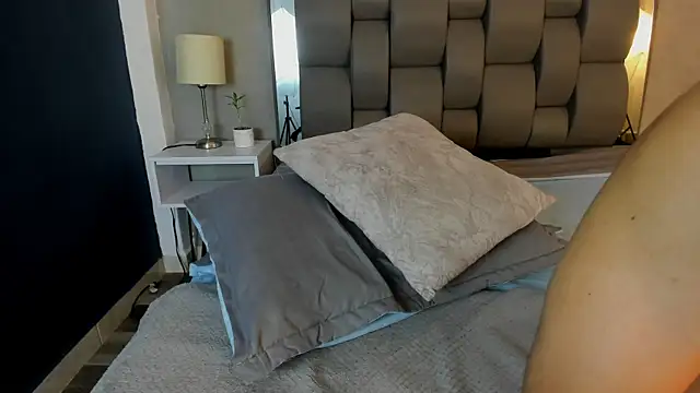 XXX chat uživo modela Charlie___Musk