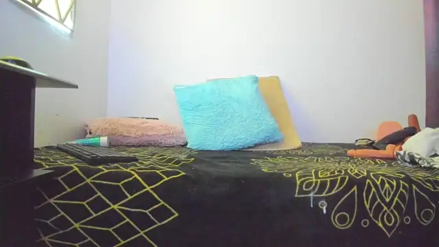 naty_hot4uu Adlı Modelin Canlı XXX Sohbeti