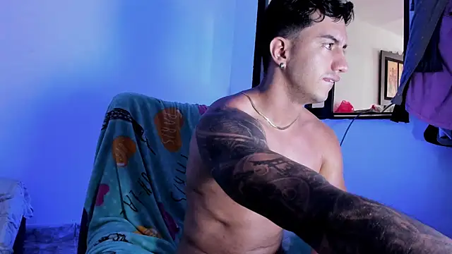 Онлайн  чат XXX Axel_hendrick