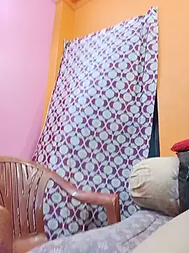 Živý XXX chat Hotpuja25