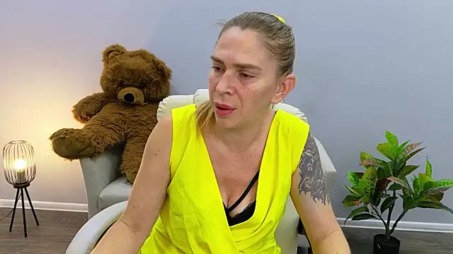 TessaDaybreak's Live XXX Chat