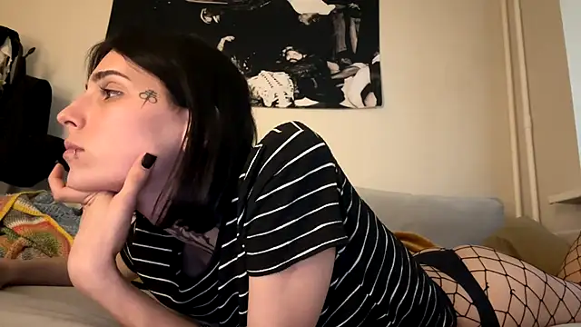 VivianGlow live XXX chat