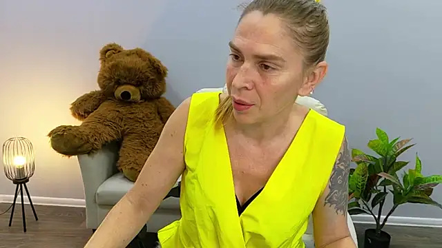 TessaDaybreak's Live XXX Chat