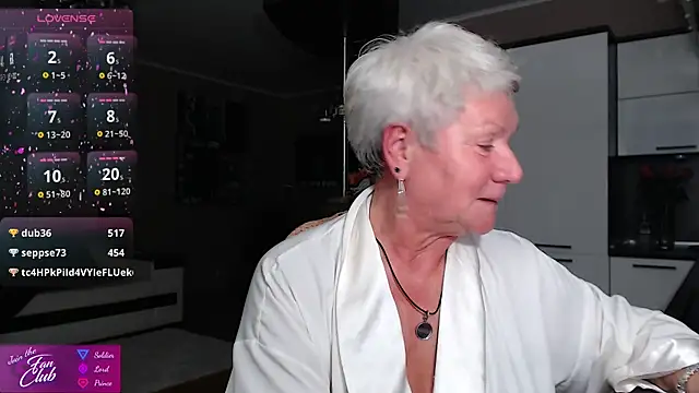 צ'אט XXX בשידור חי של roxana_brooks