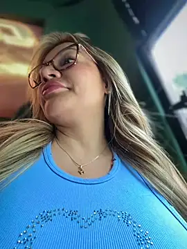 DIANITA_1988 现场XXX聊天