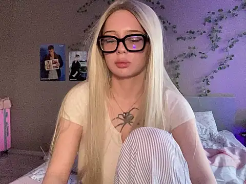 Chatroom XXX en direct de LovelyRachel__