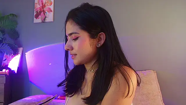 adara_johnson__'s Live XXX Chat