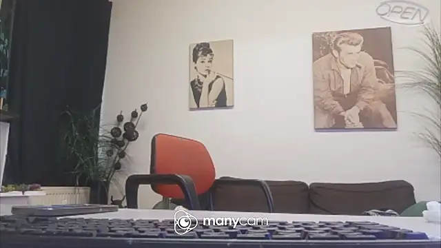 Živý XXX chat der_dino30