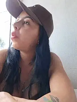 Luianna Adlı Modelin Canlı XXX Sohbeti