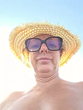 Susycachonda1's Live XXX Chat