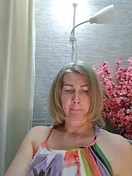 stellahere8 live XXX chat